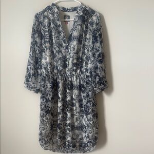 Vince Camuto Patterned Blue and White Women's Sleek & Simple Boho Indie Dress